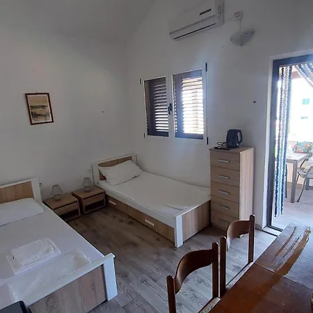 Slavonia Apartamento *