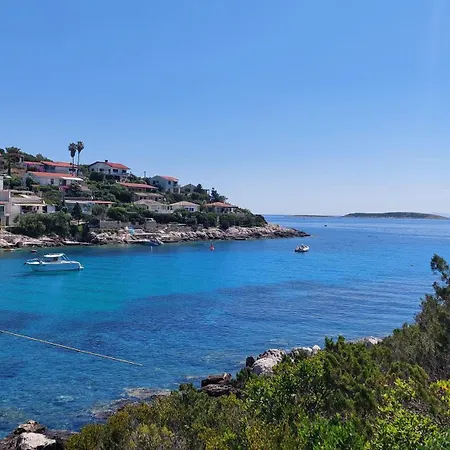 Apartment Slavonia Vis