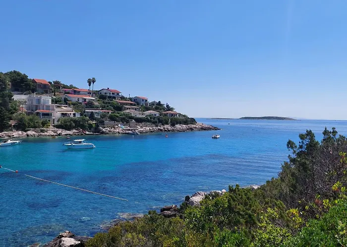 Apartment Slavonia Vis